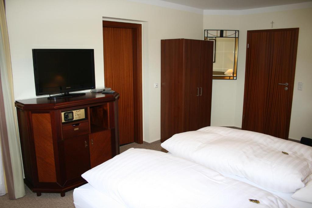Hotel-Restaurant Stollen เมเคอร์นิค ห้อง รูปภาพ
